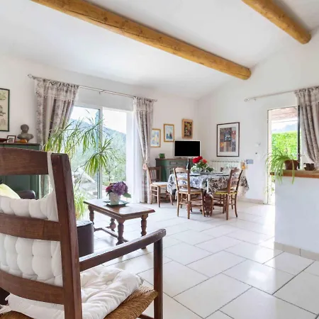 Holiday home Les Vignes - Mbe100 By Interhome